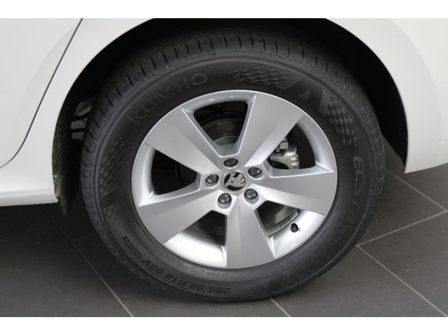 Skoda Kamiq 1.0 TSI Ambition - Samsaru's Car Outlet