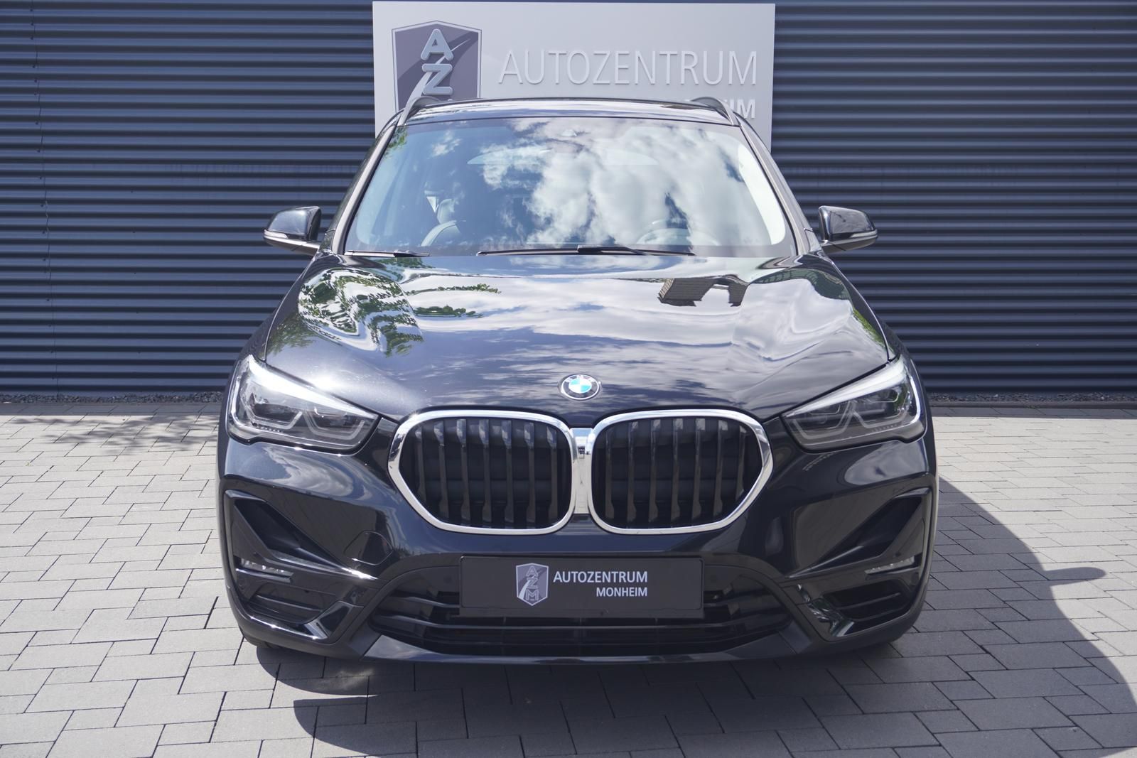 BMW X1 25E xDrive SPORT-LINE - Samsaru's Car Outlet