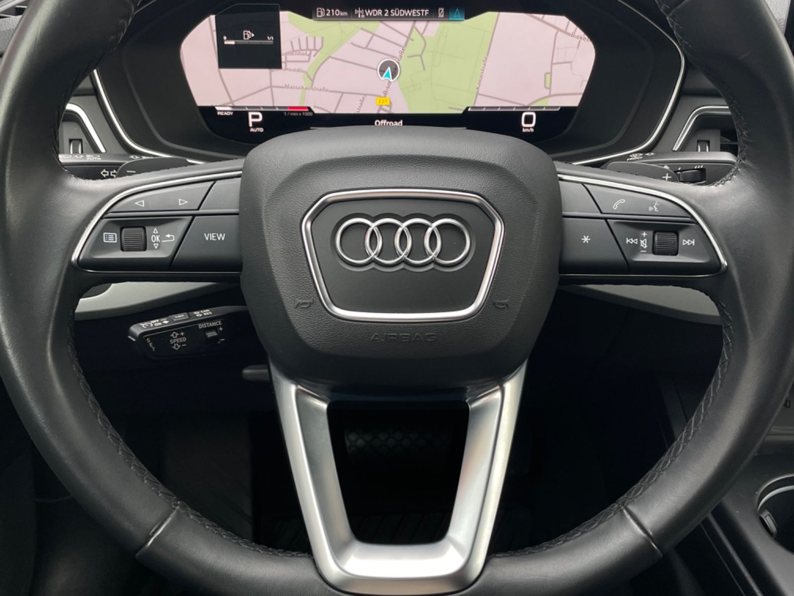 Audi A4 Lim. 40 TDI quattro advanced