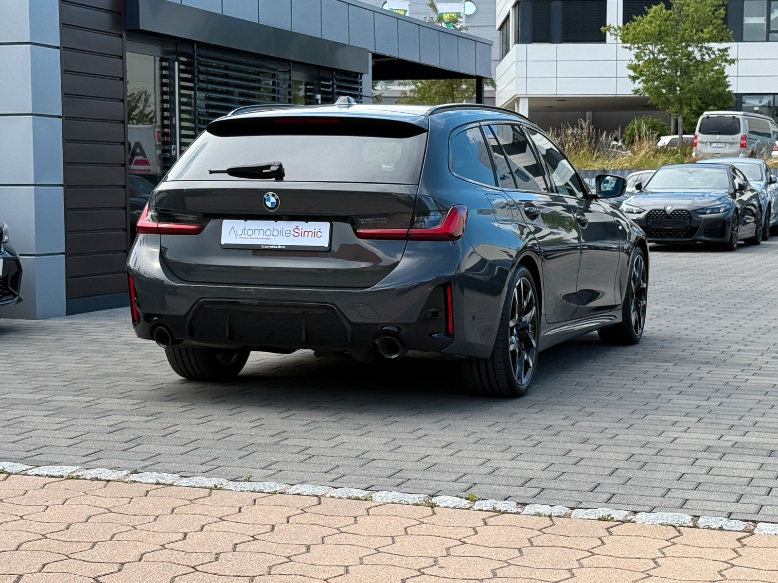 BMW 320d xD M Sport pro HuD Pano hifi StHzg memory