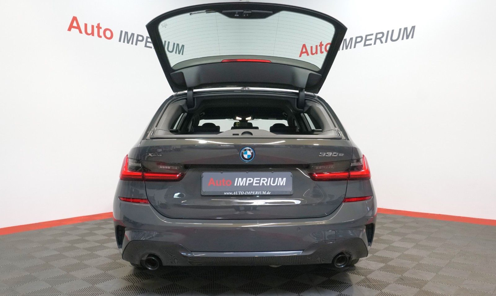 BMW 330 e xDrive M Sport - Samsaru's Car Outlet