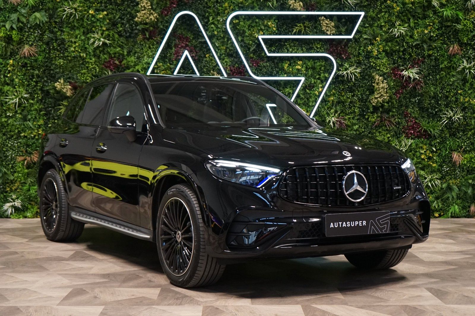 Mercedes-Benz GLC*300d*4M*AIR*360*TOW*PANO*63.554€ NETTO