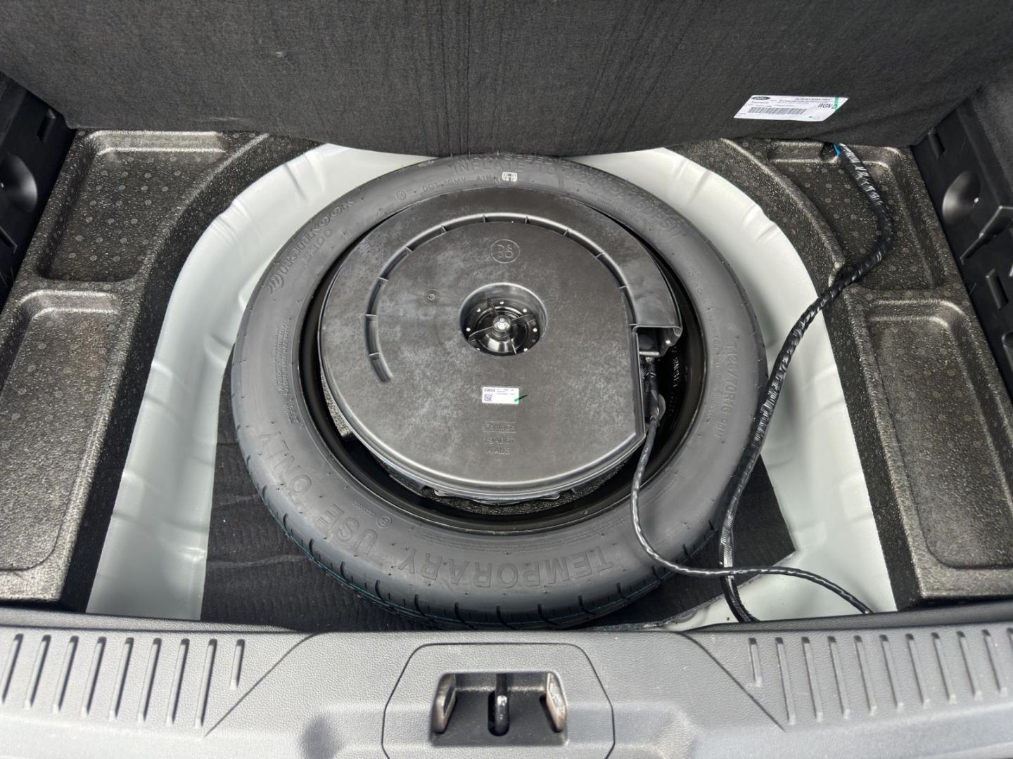 Ford Focus Turnier Active X Automaik ACC City Stop HU
