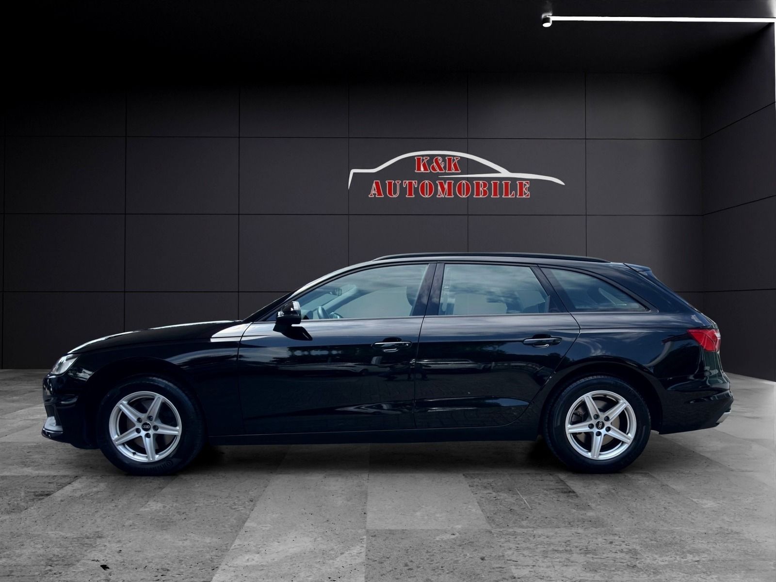 Audi A4 Avant 35 TDI Advanced - Samsaru's Car Outlet