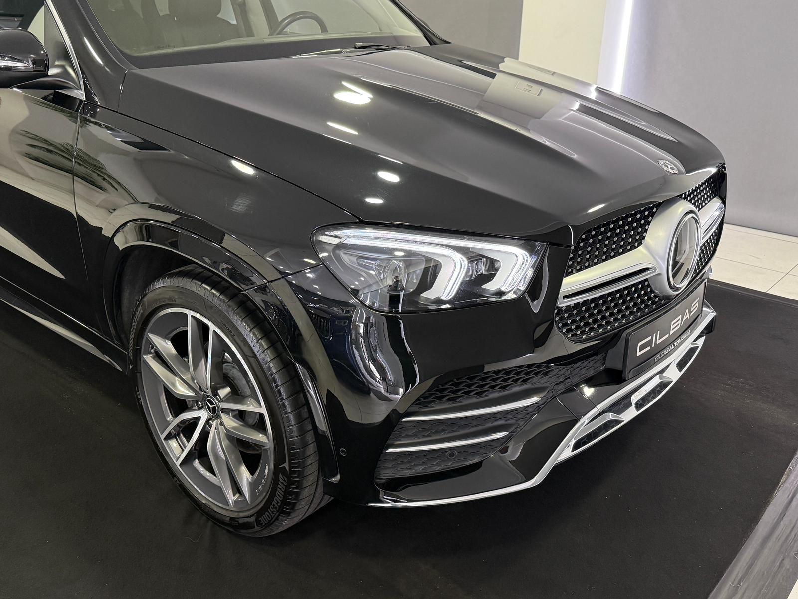 Mercedes-Benz GLE 400 d 4M AMG*PANO*HUD*AIRMATIK*AHK*22 ZOLL*