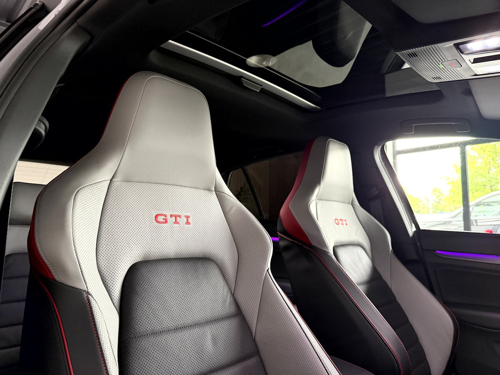 Volkswagen Golf GTI 2.0 TSI*BlackStyle*Pano*IQ*H&K*HUD*
