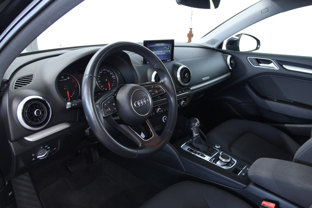 Audi A3 Limuzina