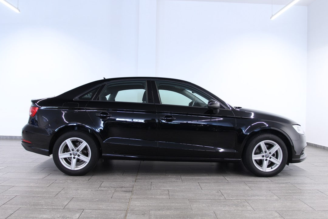 Audi A3 Limuzina