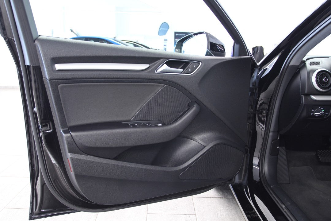 Audi A3 Limuzina