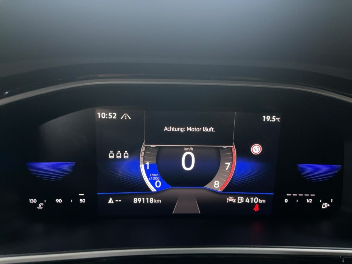 Volkswagen T-ROC 1.0 TSI R-Line - Samsaru's Car Outlet