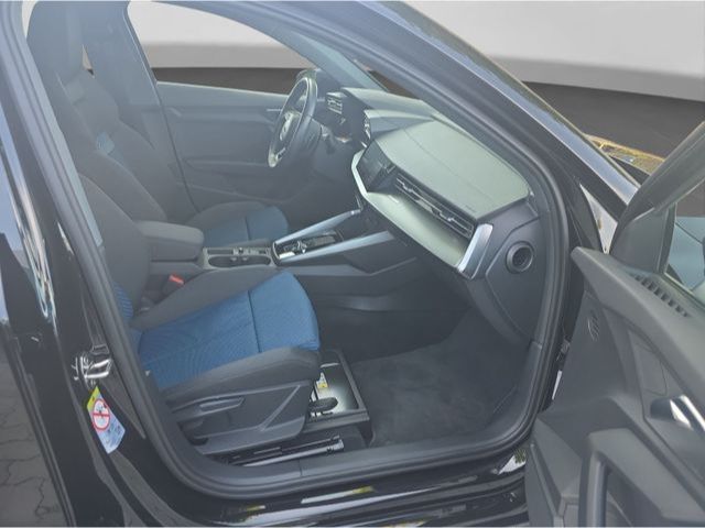 Audi A3 Sportback 35 TFSI Alu LEDScheinw. NaviPlus Si