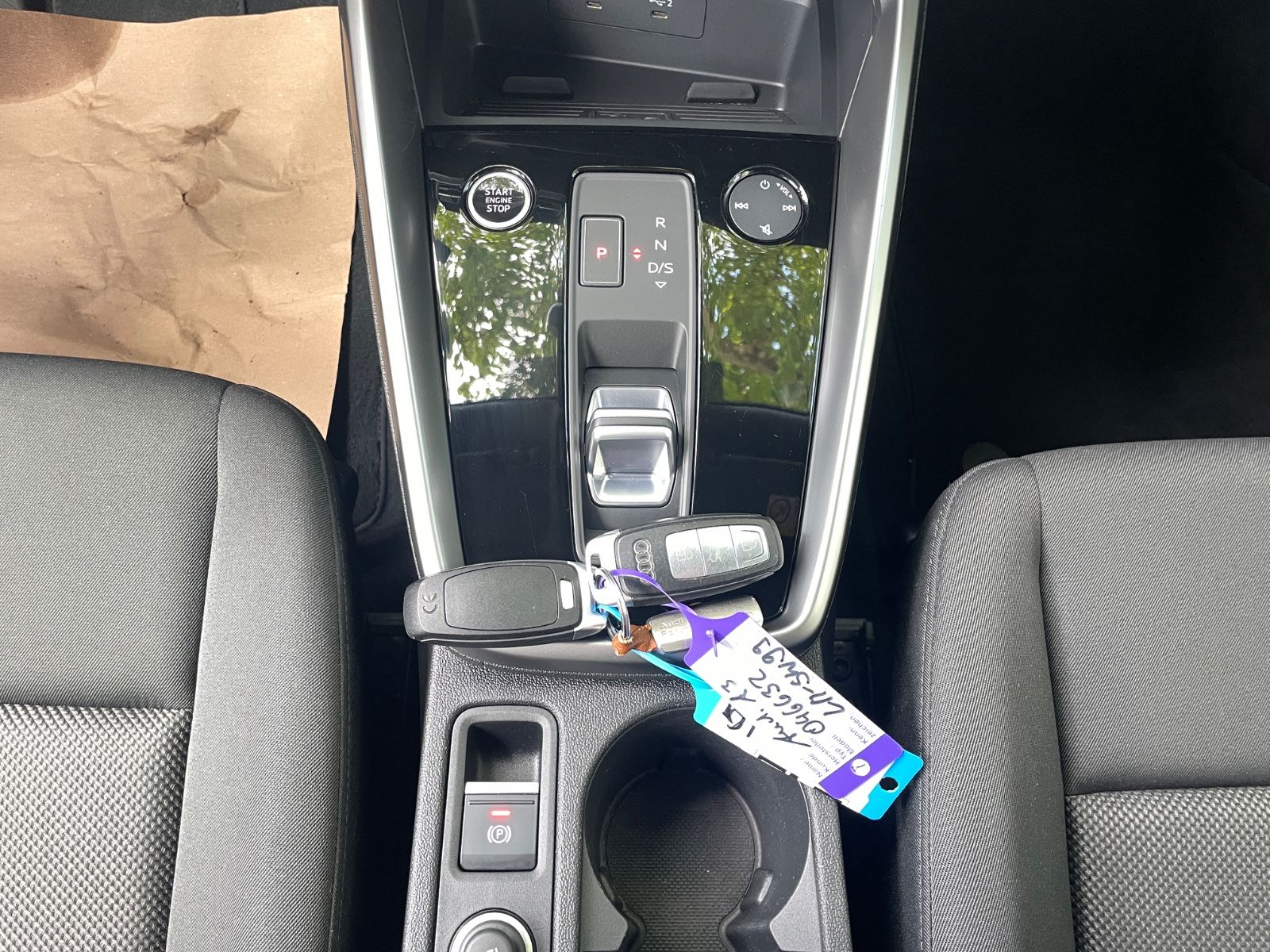 Audi A3 35 TDI 150 S line-S tronic*Navi/Virtual*LED*