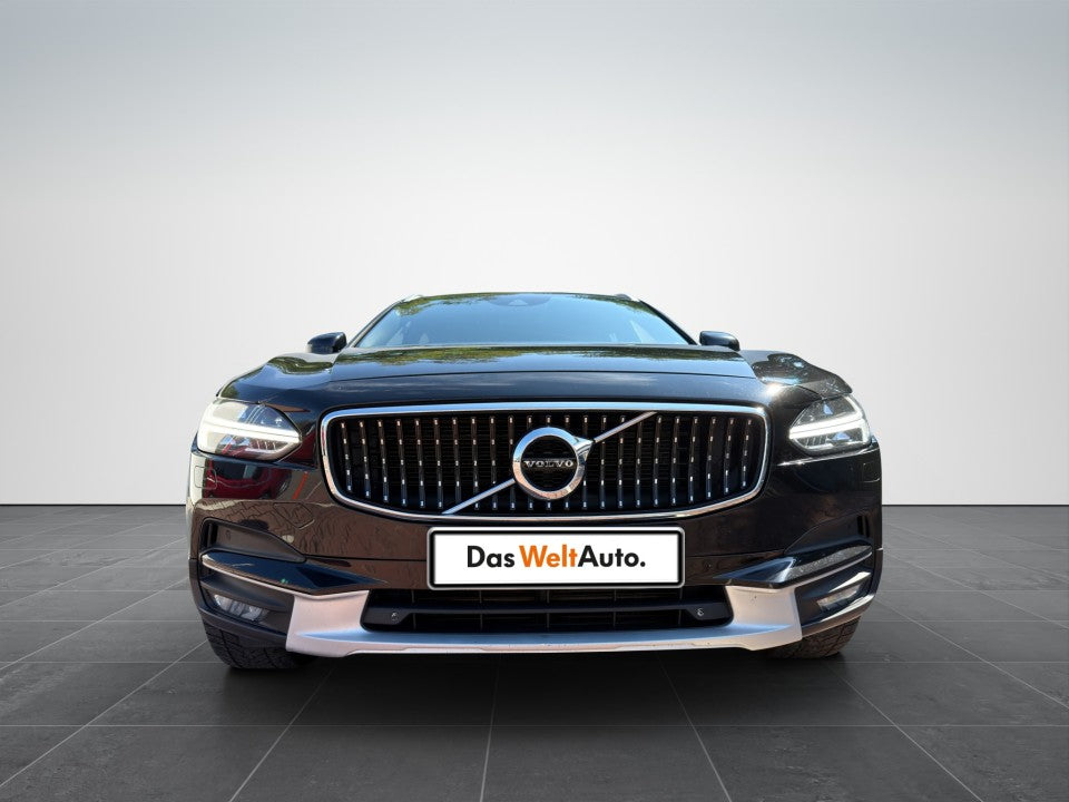 Volvo V90 Cross Country