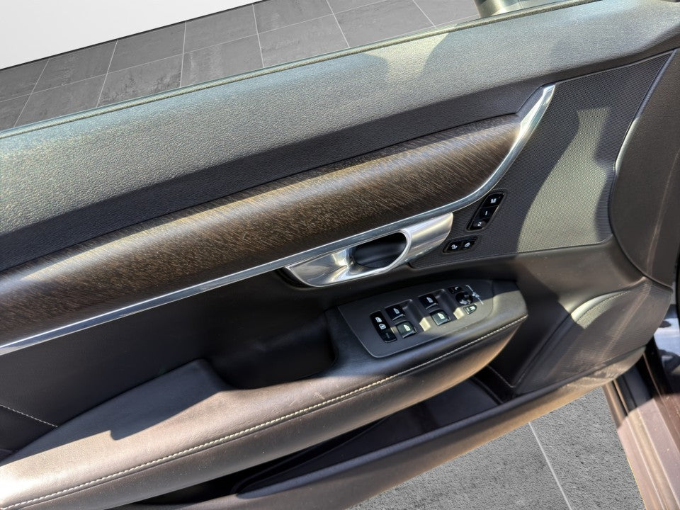 Volvo V90 Cross Country