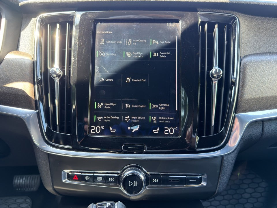 Volvo V90 Cross Country