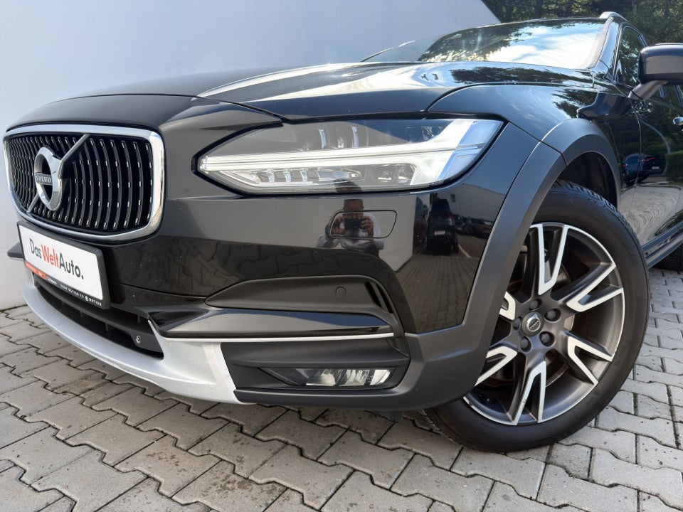 Volvo V90 Cross Country