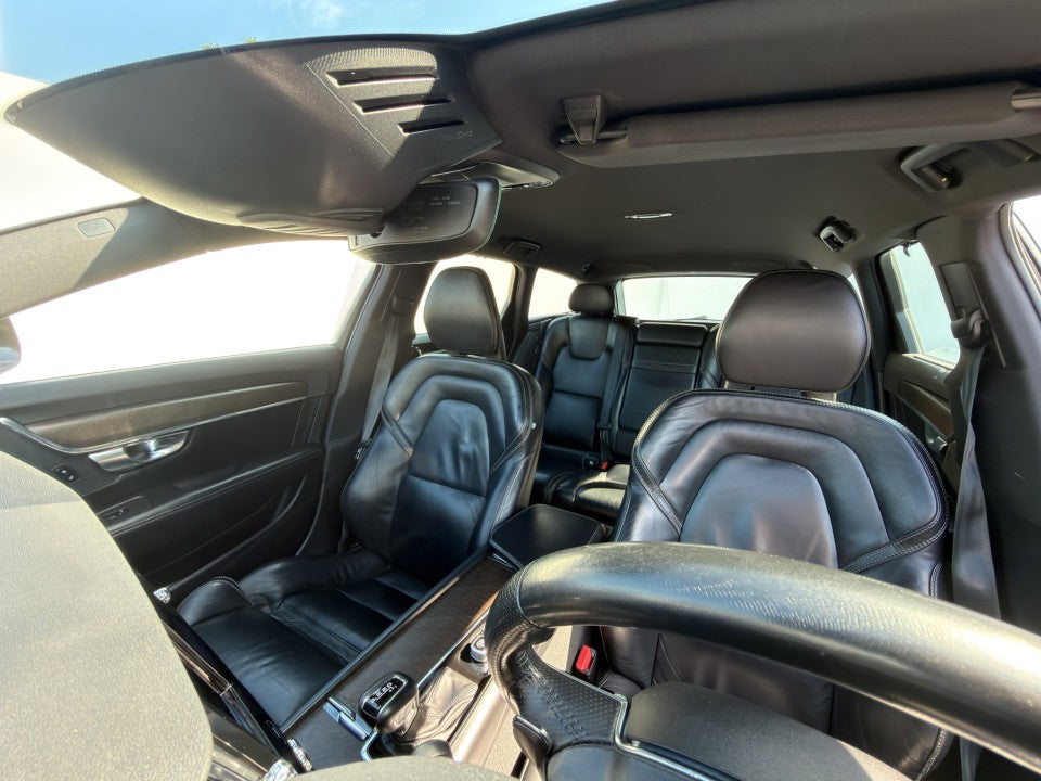 Volvo V90 Cross Country