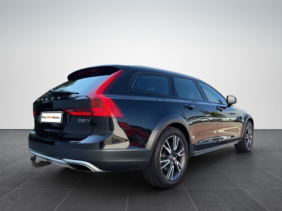 Volvo V90 Cross Country