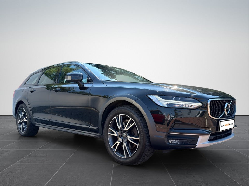 Volvo V90 Cross Country