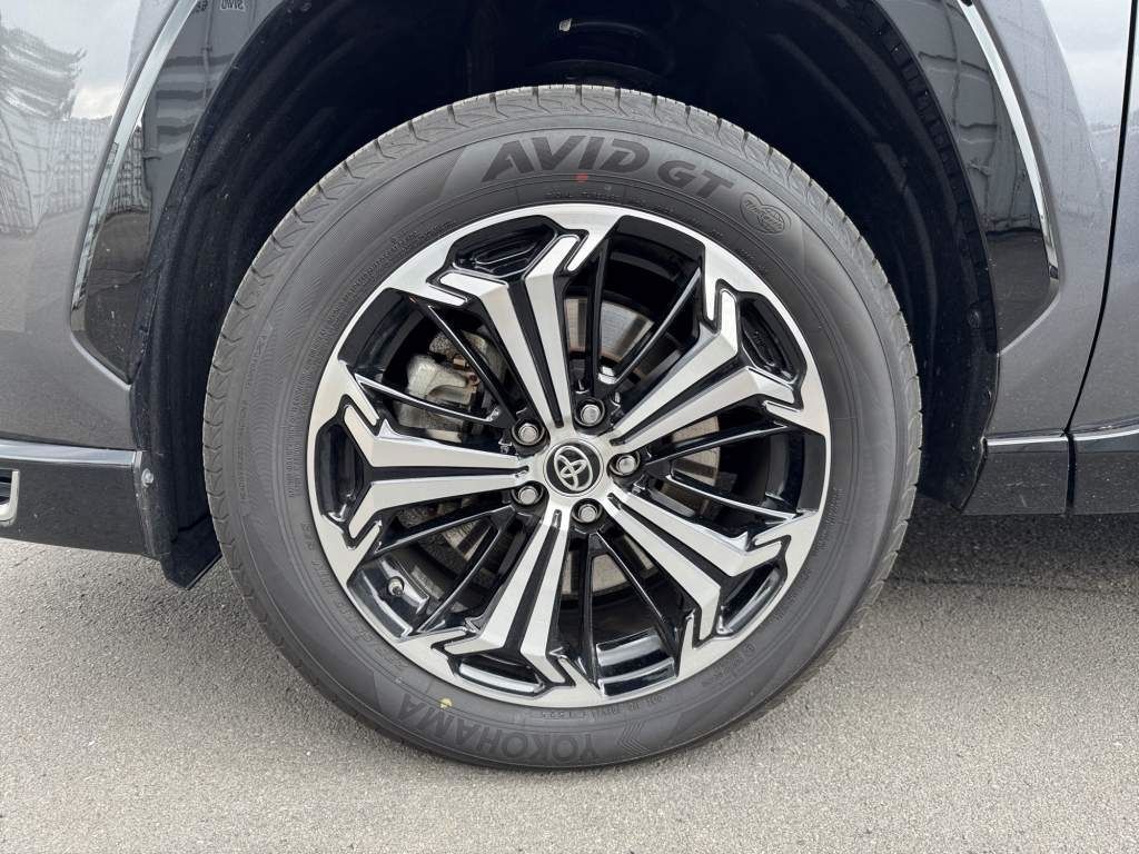 Toyota RAV 4 Plug-in-Hybrid Style+Allrad+Navi+Leder+JBL