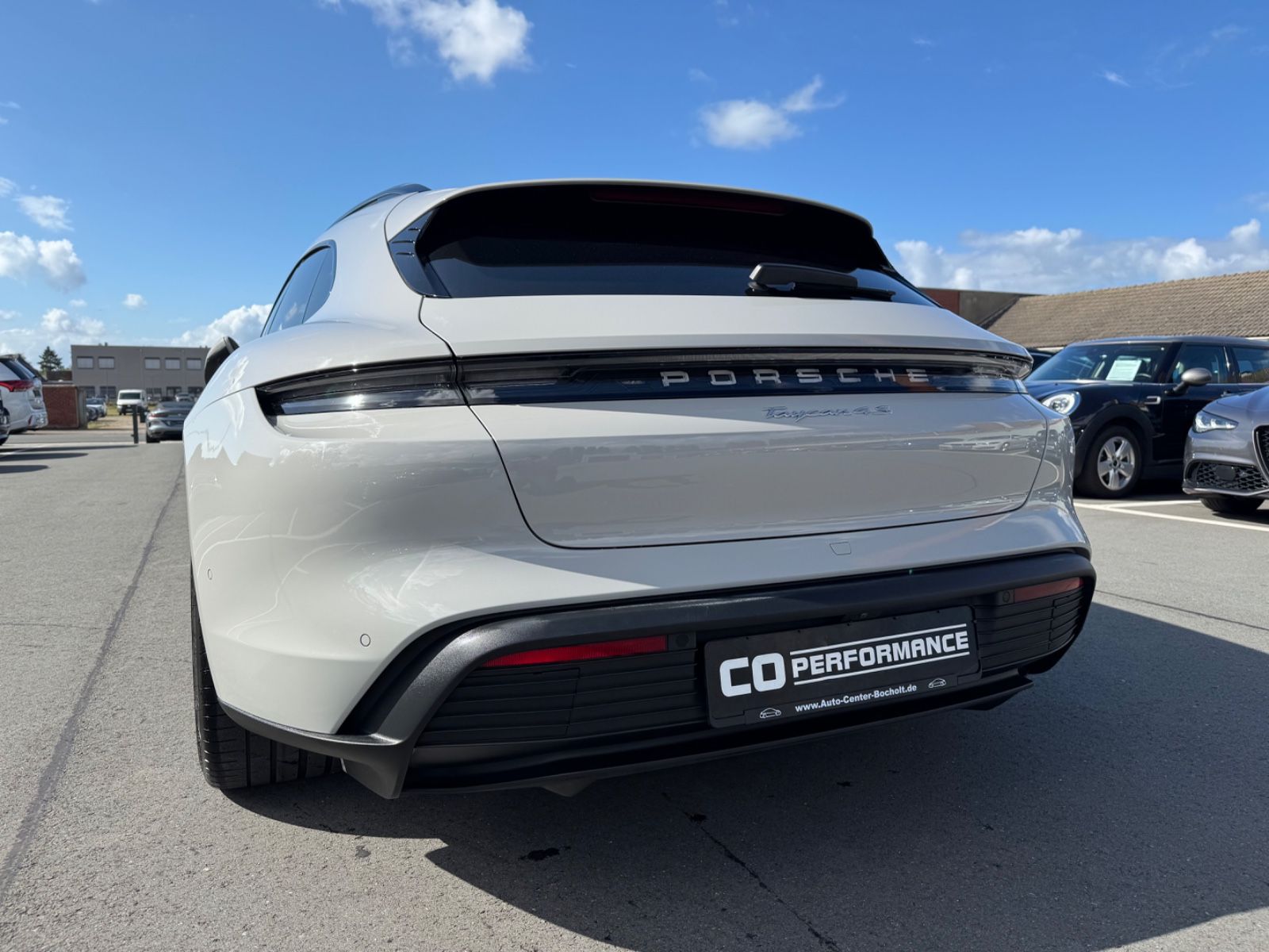 Porsche Taycan Sport Turismo 4 S *BOSE*PANO*NETTO*360K