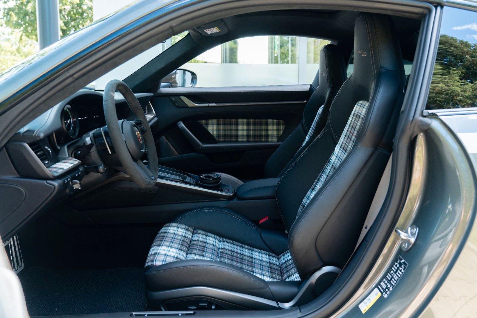 Porsche 992 Turbo 50 Jahre/ HERITAGE PAK/ NACHT/ BURMEST