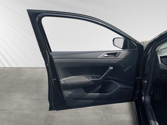 Volkswagen Polo VI 1.0 TSI DSG - Samsaru's Car Outlet