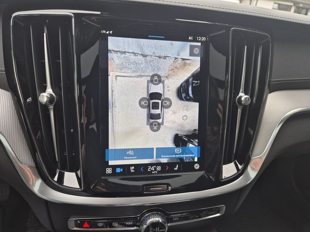Volvo S60 T8 Ultimate Dark Recharge Plug-In Hybrid AWD
