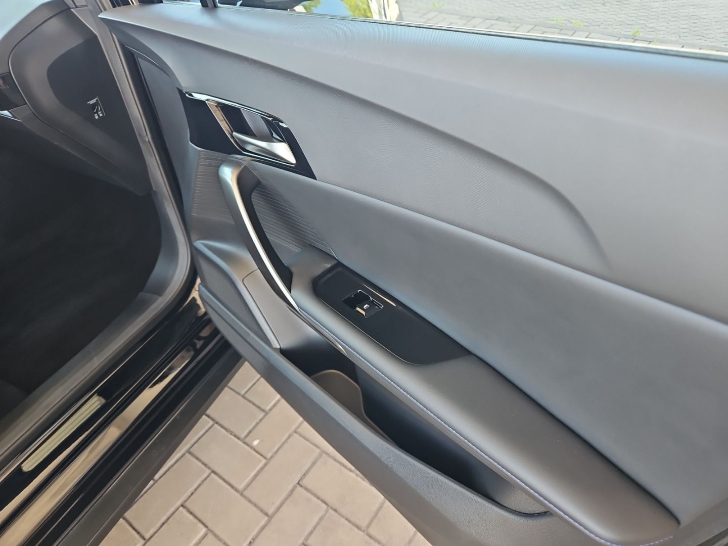 MG4 Luxury / 64 kWh / Navi / SHZ / 360°-Kamera