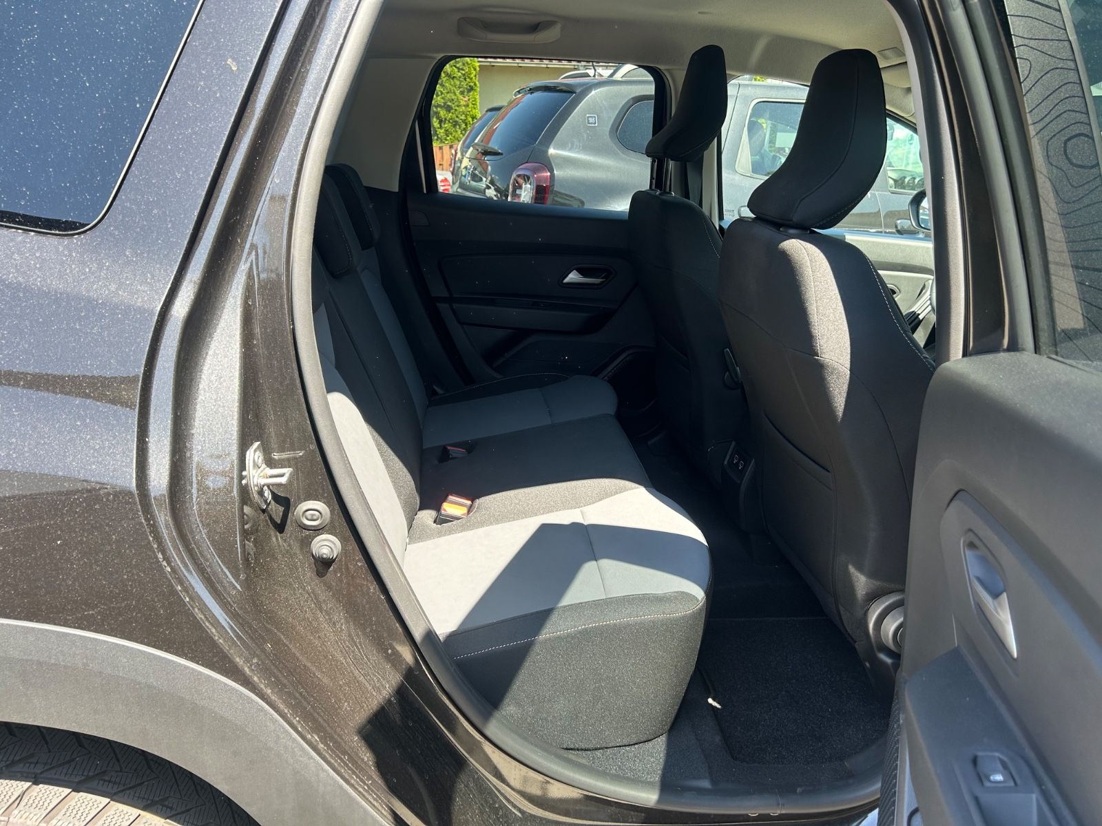 Dacia Duster TCe 150 EDC Extreme - Samsaru's Car Outlet