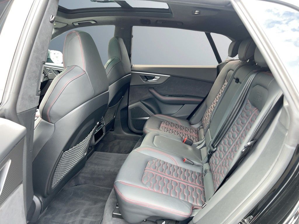 Audi RS Q8 4.0 TFSI quattro RS Essential Paket Dynami