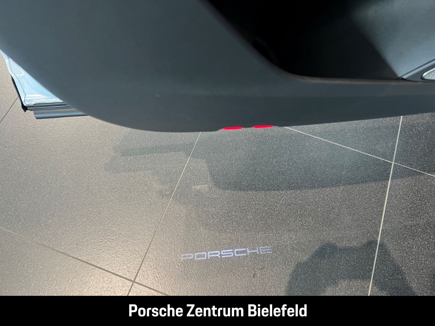 Porsche Macan Turbo Burmester Luftfederung Panoramadach