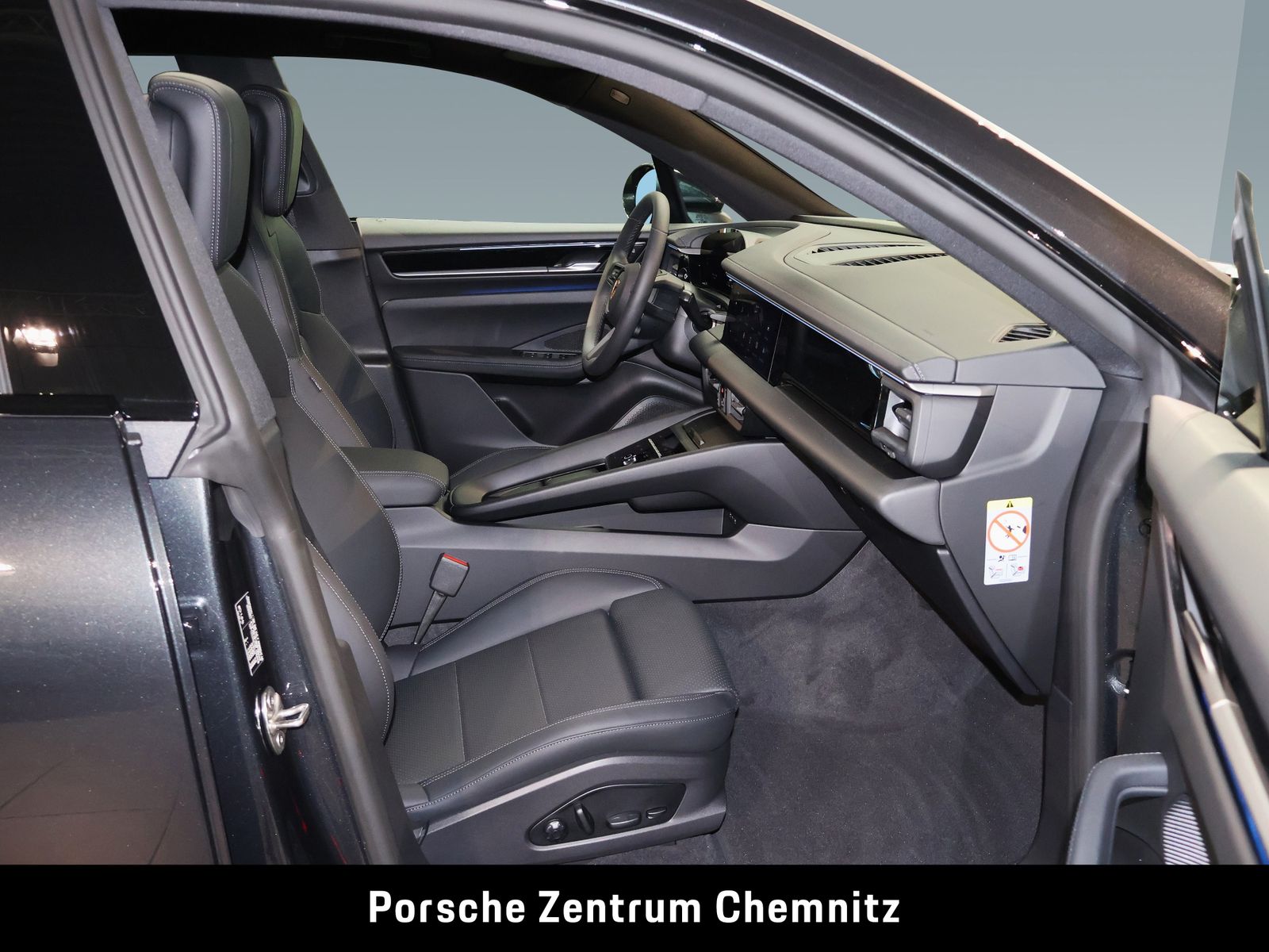Porsche Macan 4S Electric Luft;Matrix;BOSE;Pano;22Zoll