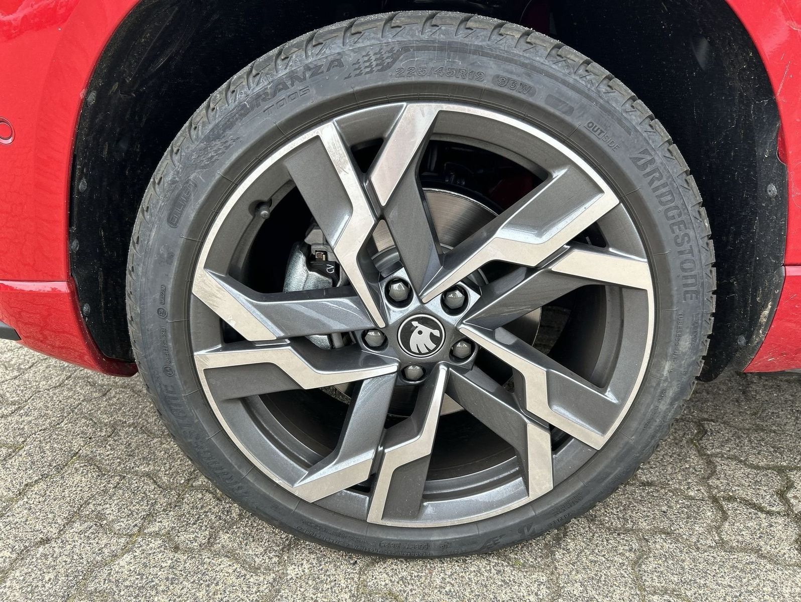 Skoda Karoq 2.0 TSI Sportline Pano Matrix ACC AHK LED