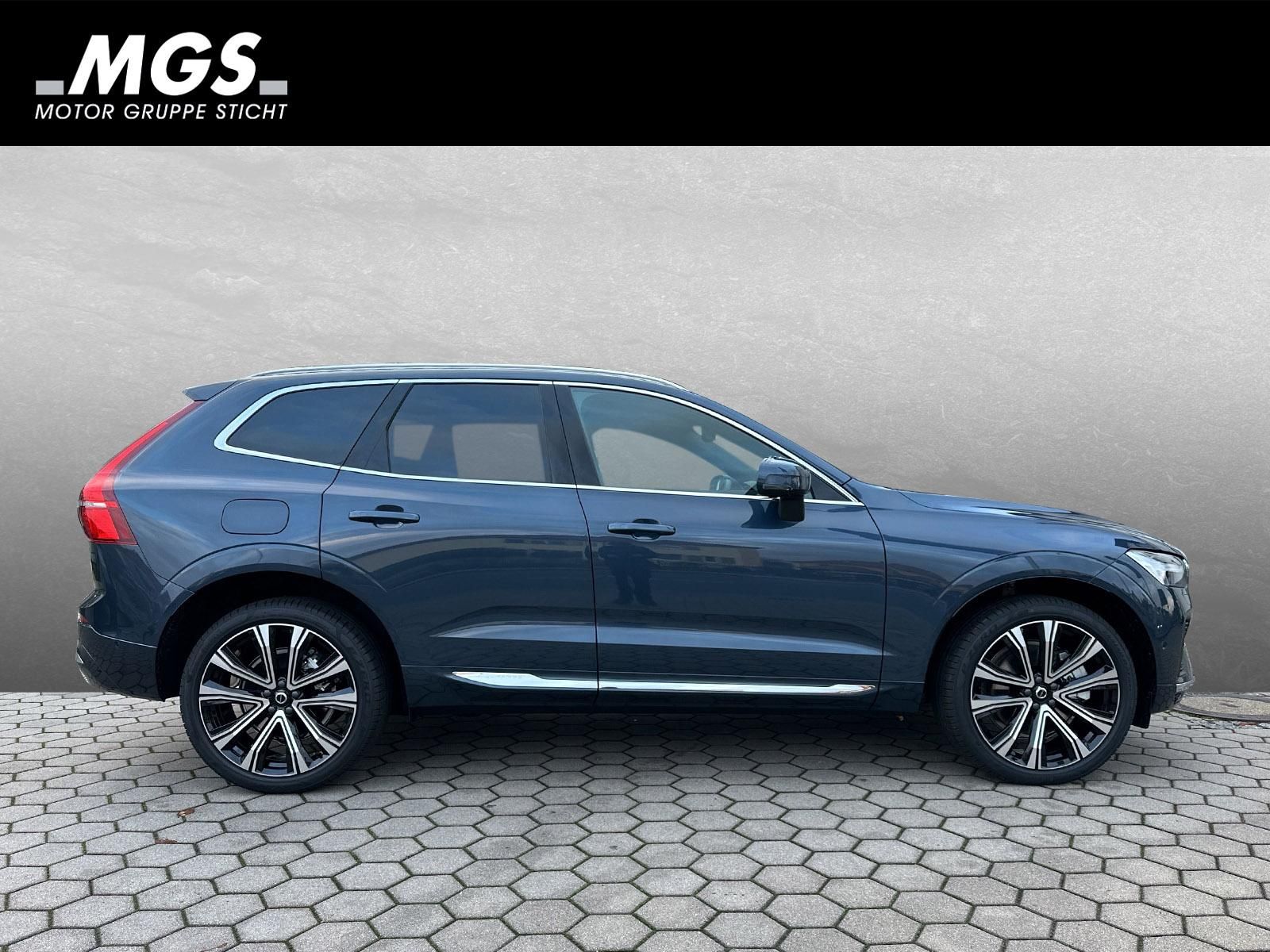 Volvo XC60 Ultimate Bright T8 Plug-In Hybrid - Samsaru's Car Outlet