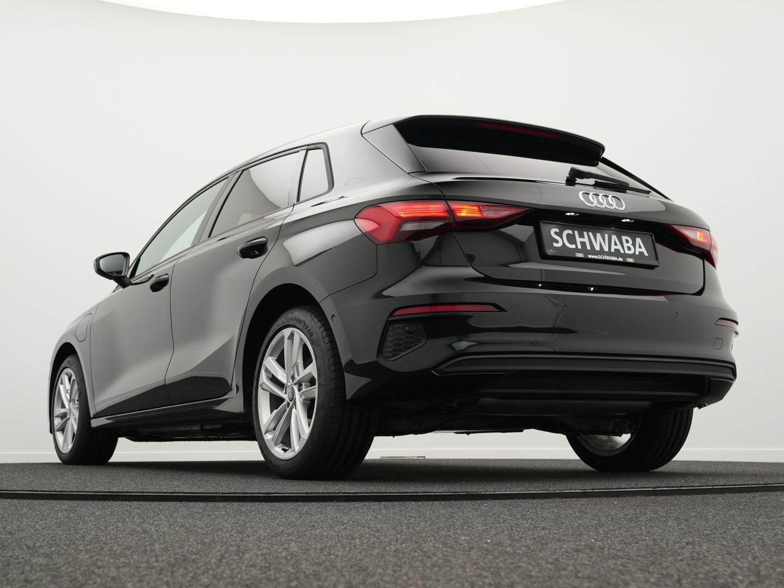 Audi A3 Sportback 40 TFSIe S tronic *VIRTUAL*LED*17''