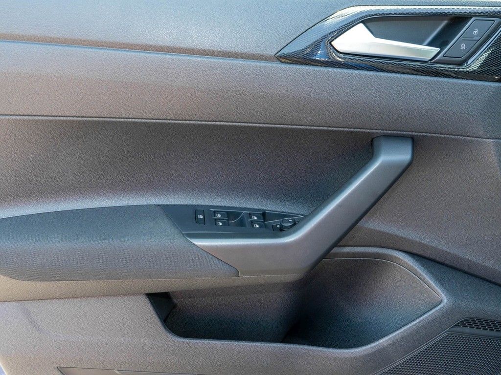 Volkswagen Taigo 1.0 TSI Life - Samsaru's Car Outlet