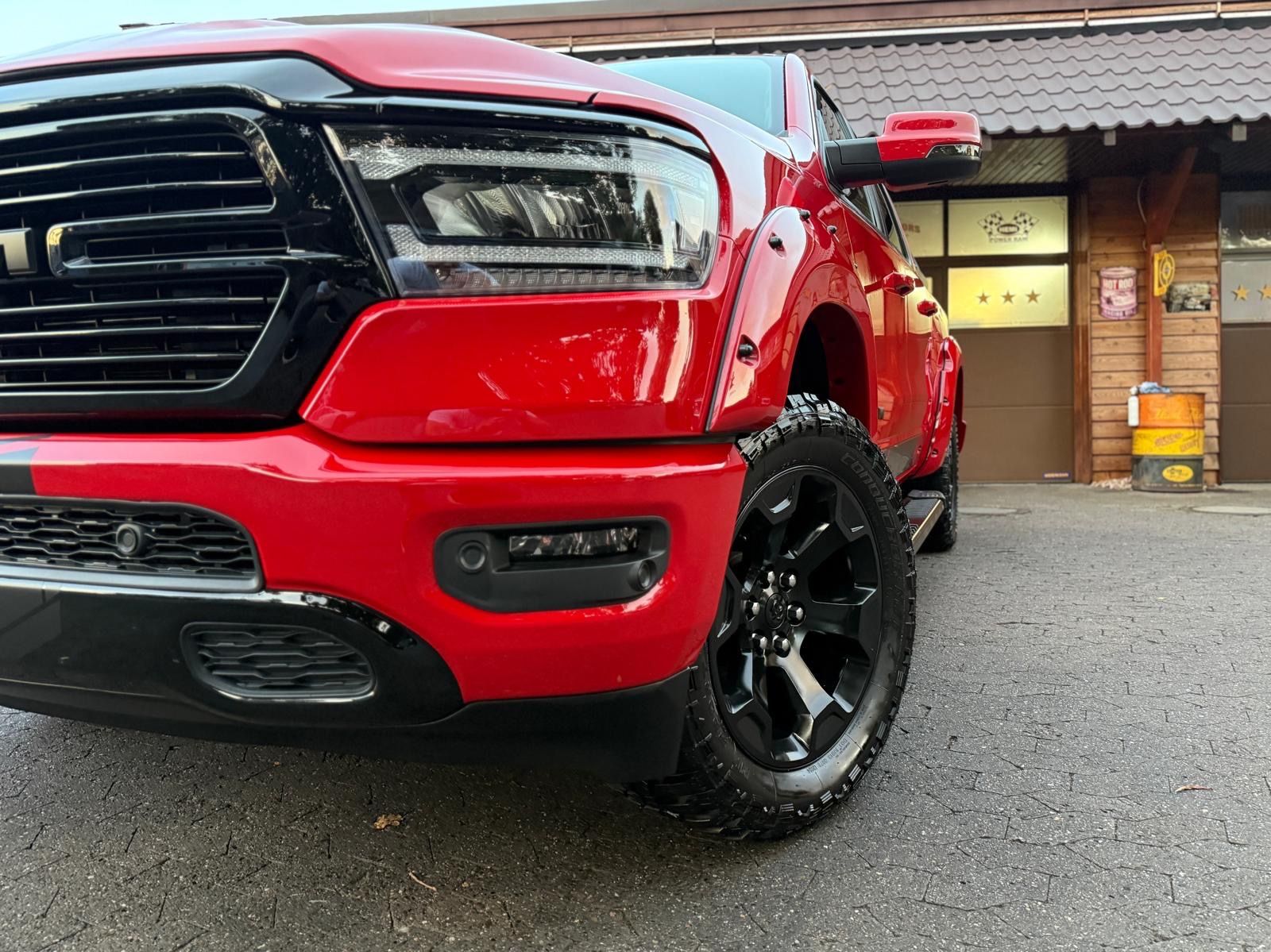 Dodge V8*SPORT*LIFT*4X4*AHK*LED*OFFROAD*NAVI*GARANTIE