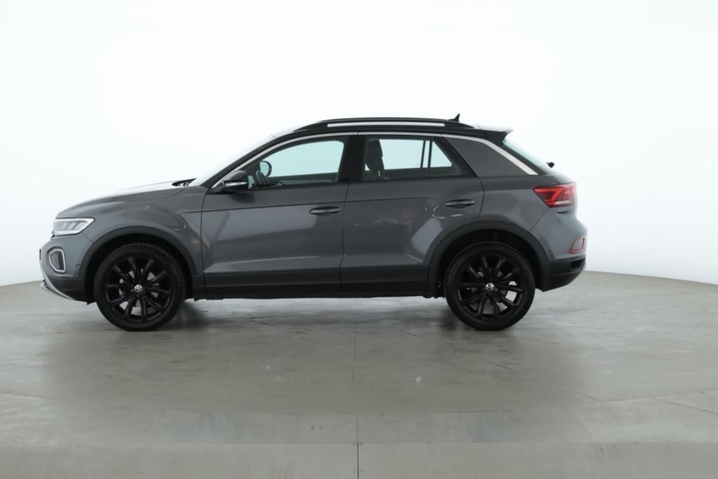 Volkswagen T-Roc Life 1.5 TSI DSG - Samsaru's Car Outlet