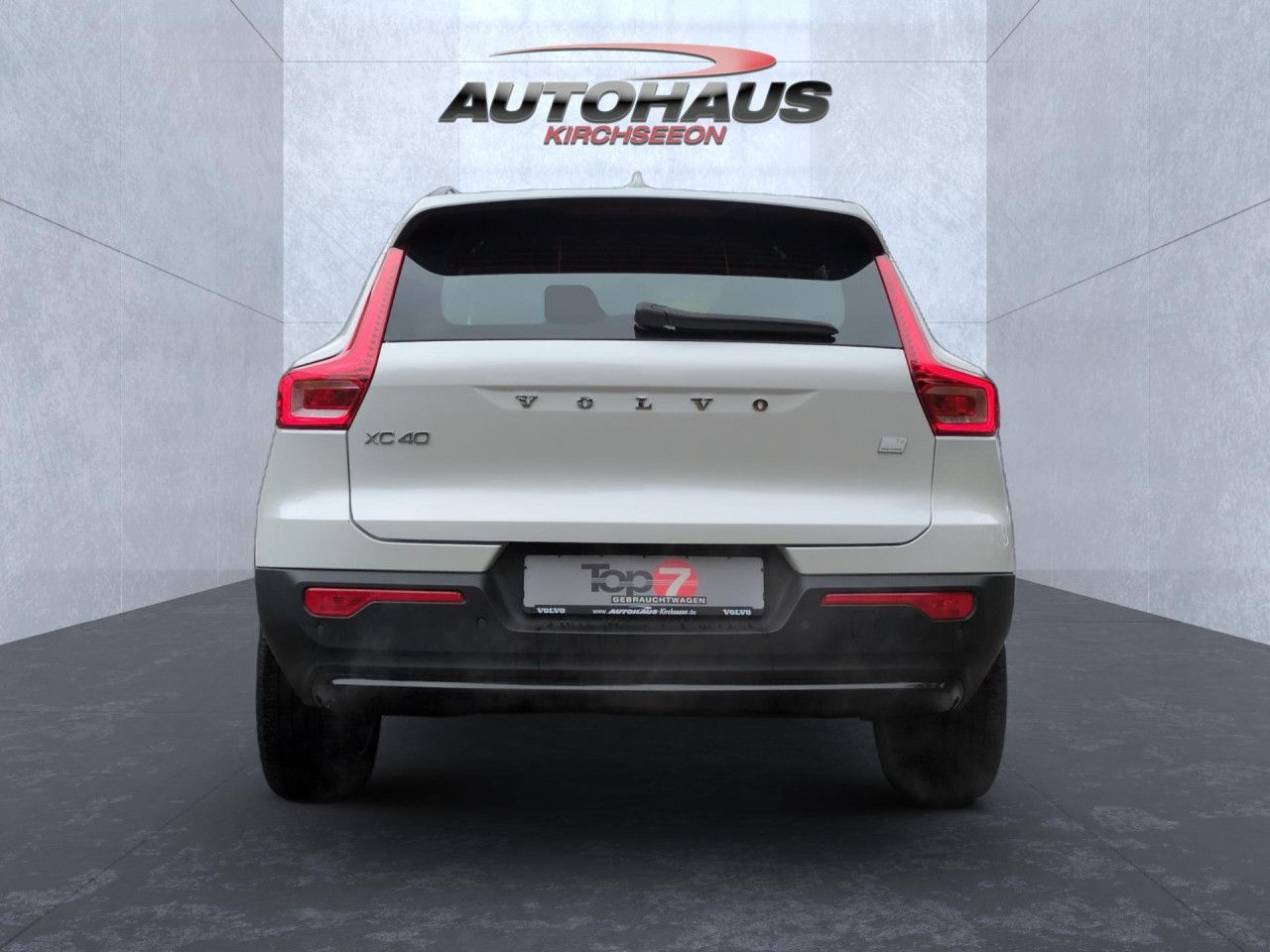 Volvo XC40 T4 Recharge R-Design Plug-In Hybrid 2WD LED