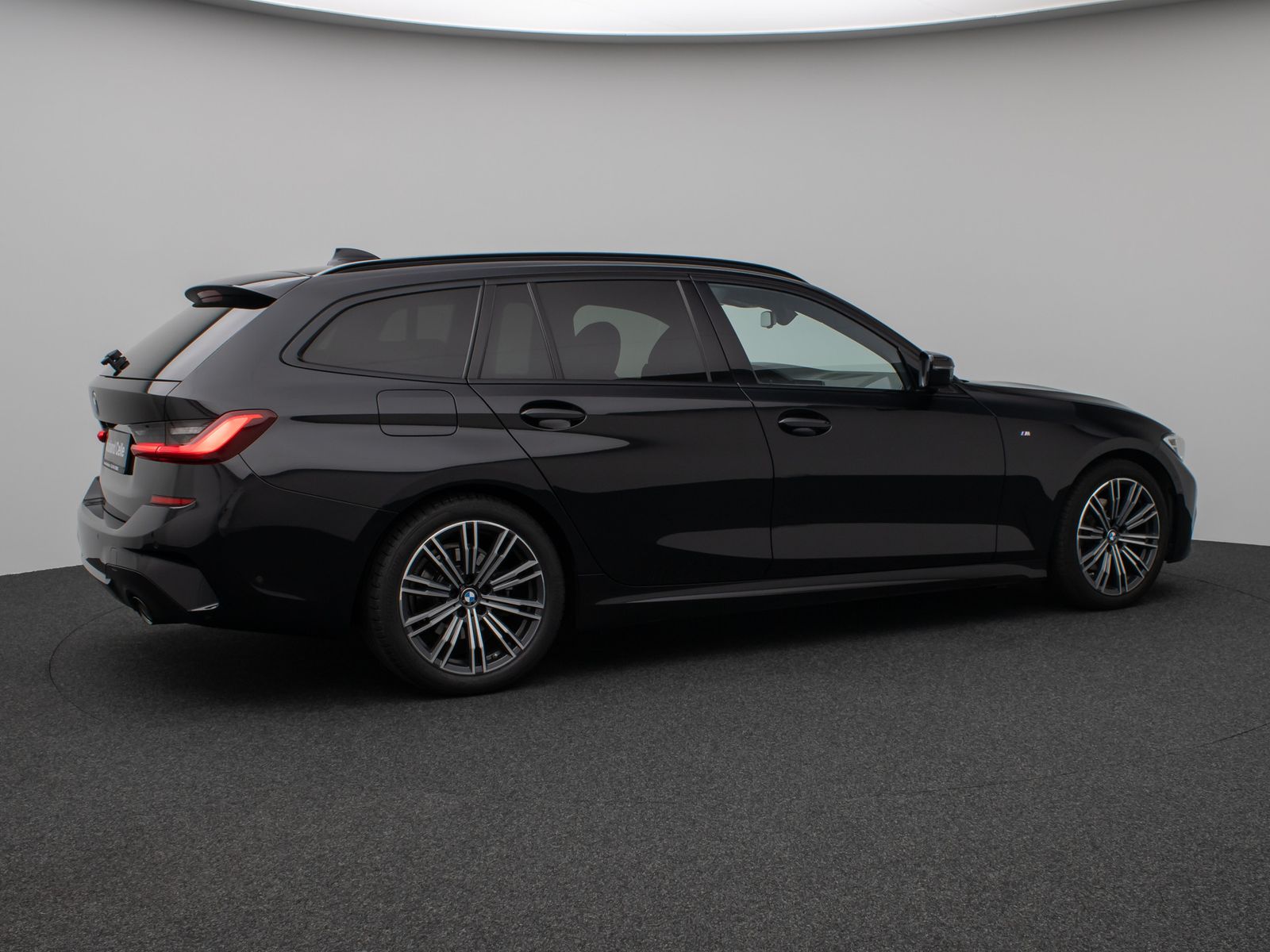 BMW 320d M Sport - Samsaru's Car Outlet