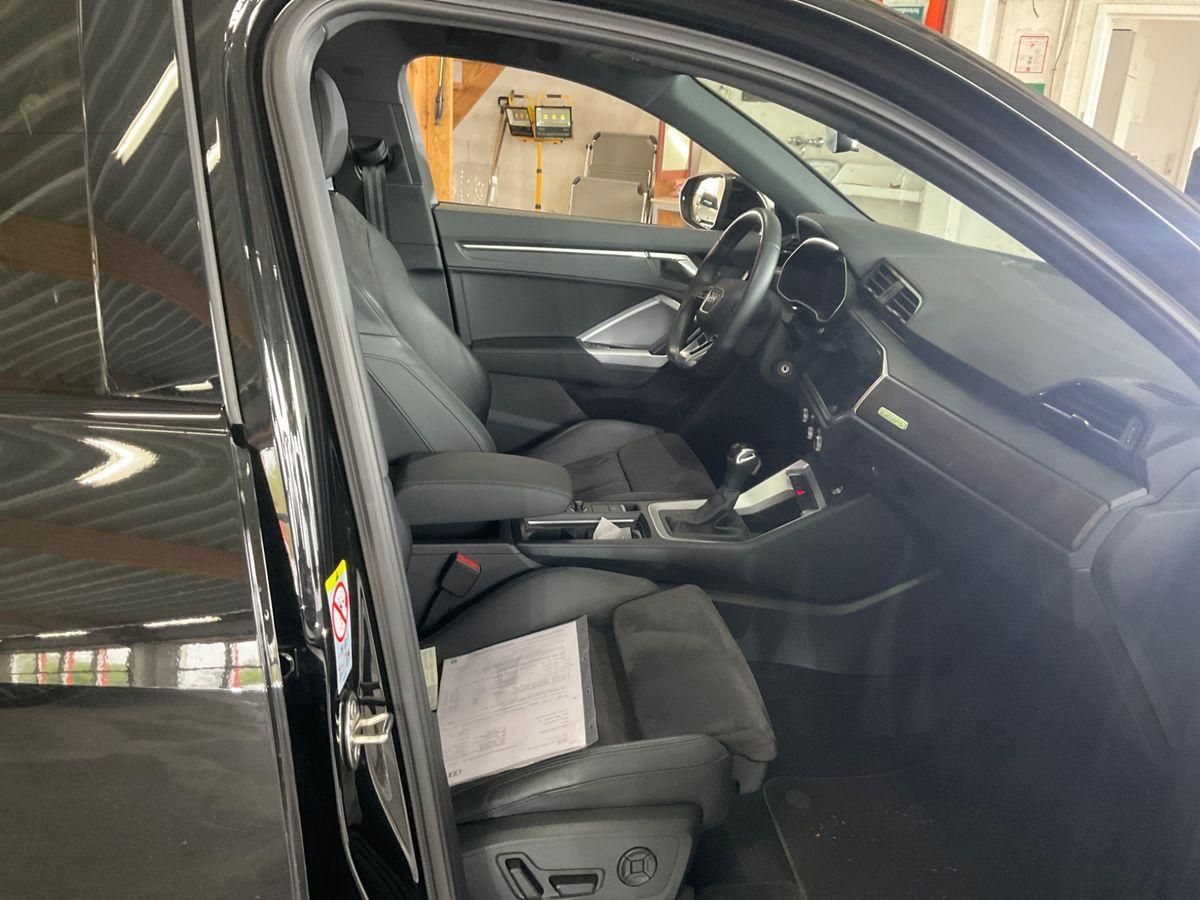 Audi Q3 SPORTBACK 45 TFSI S line Black - Samsaru's Car Outlet