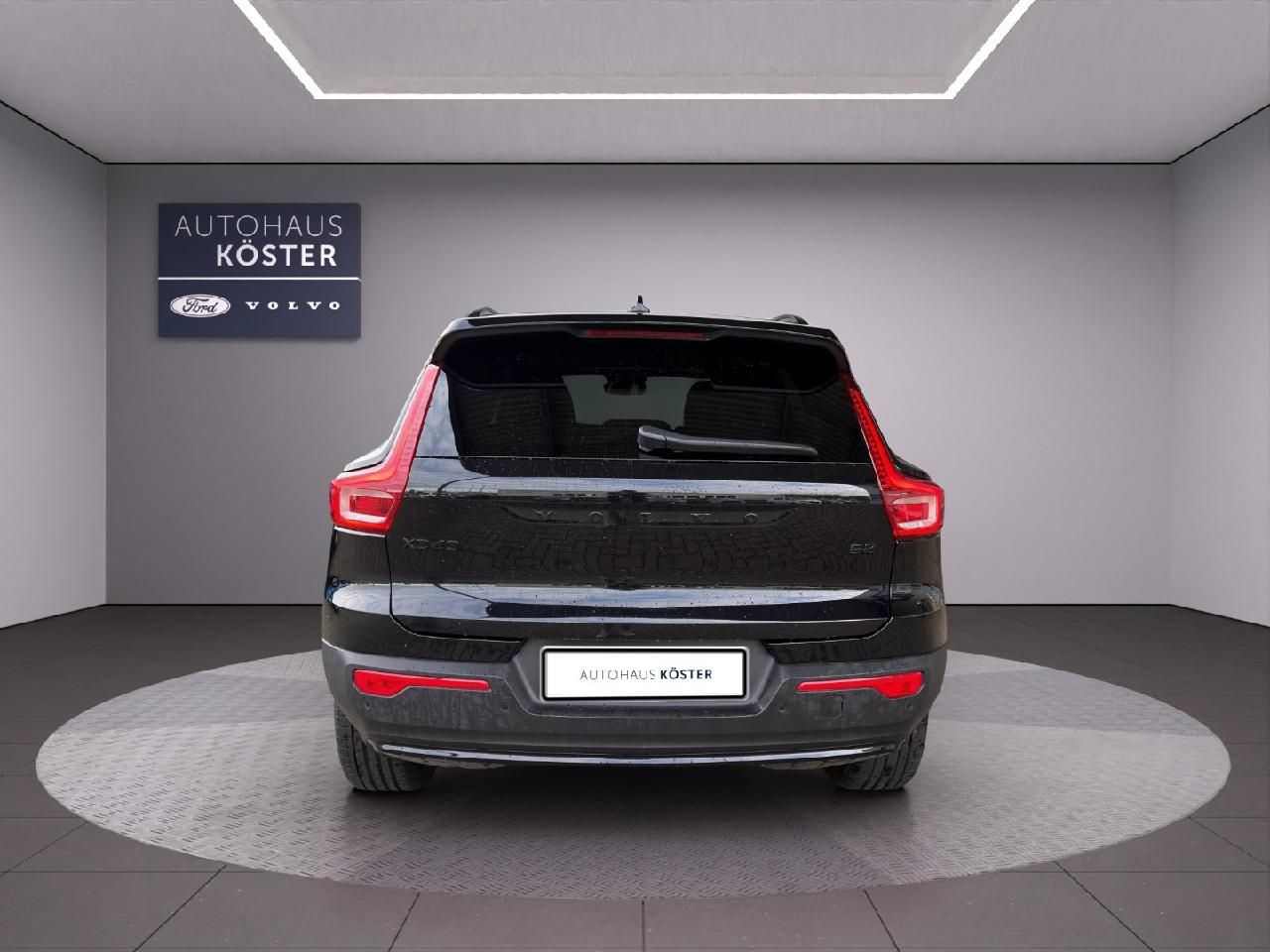 Volvo XC40 Ultra Black Edition AHK* Frontscheibenheiz.