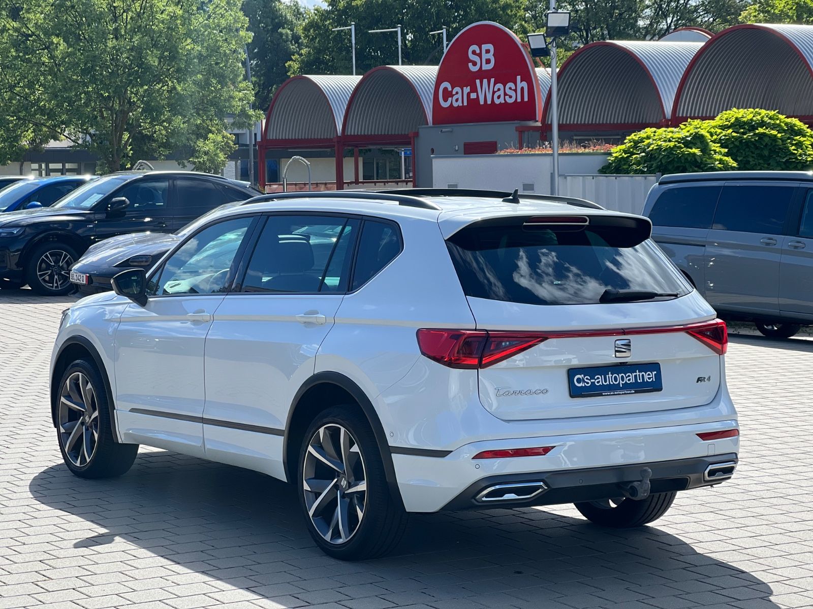 Seat Tarraco 2.0 TDI FR LINE*PANO-7SITZER-AHK-LEDER*