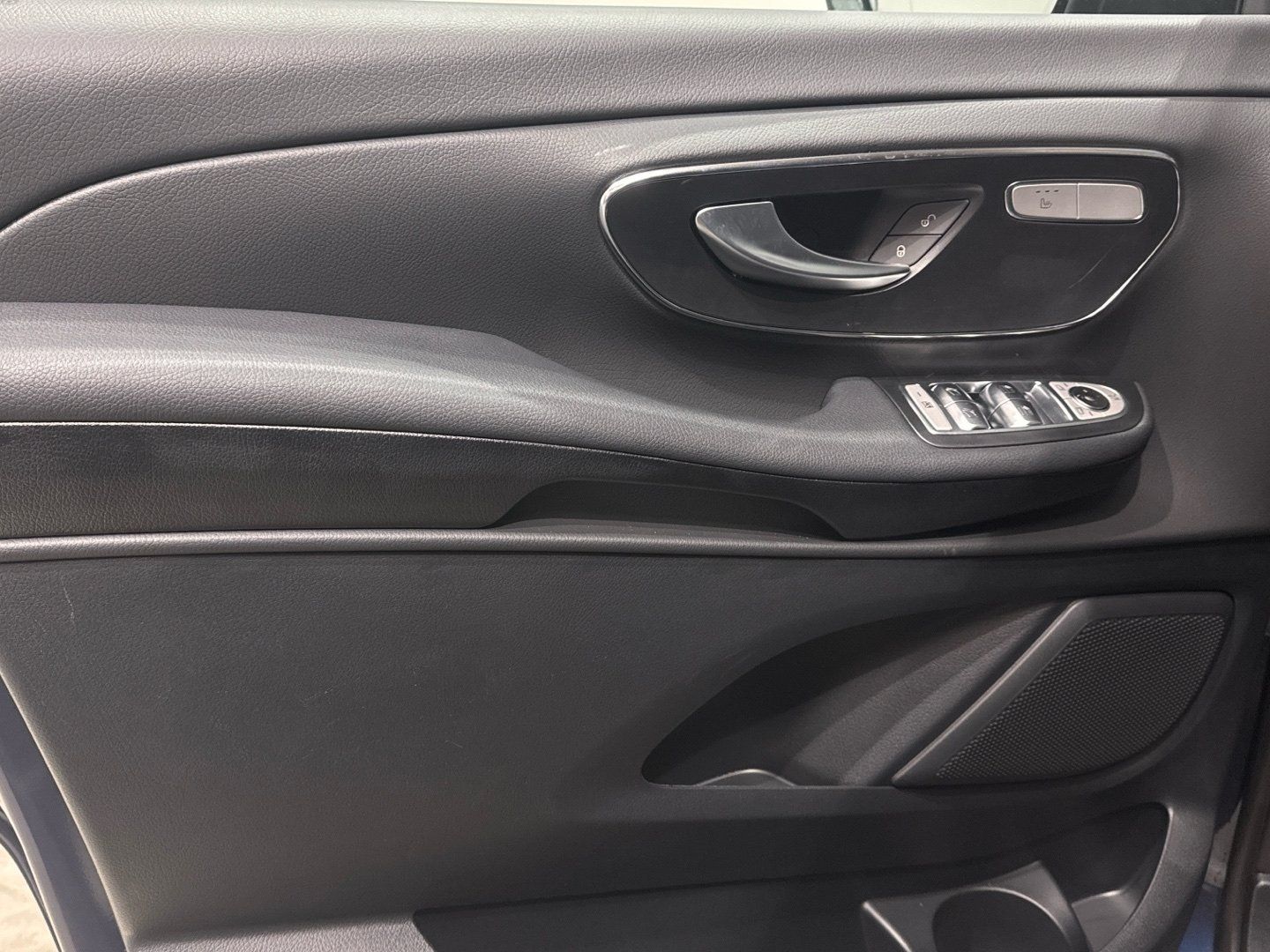 Mercedes-Benz V-Klass Marco Polo 300 d Edition AMG - Samsaru's Car Outlet