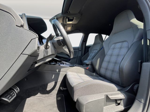 Volkswagen Golf VIII GTE 1.4 eHybrid - Samsaru's Car Outlet