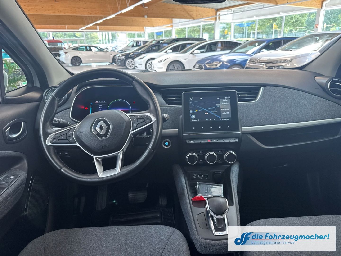 Renault ZOE Experience R110 - Samsaru's Car Outlet
