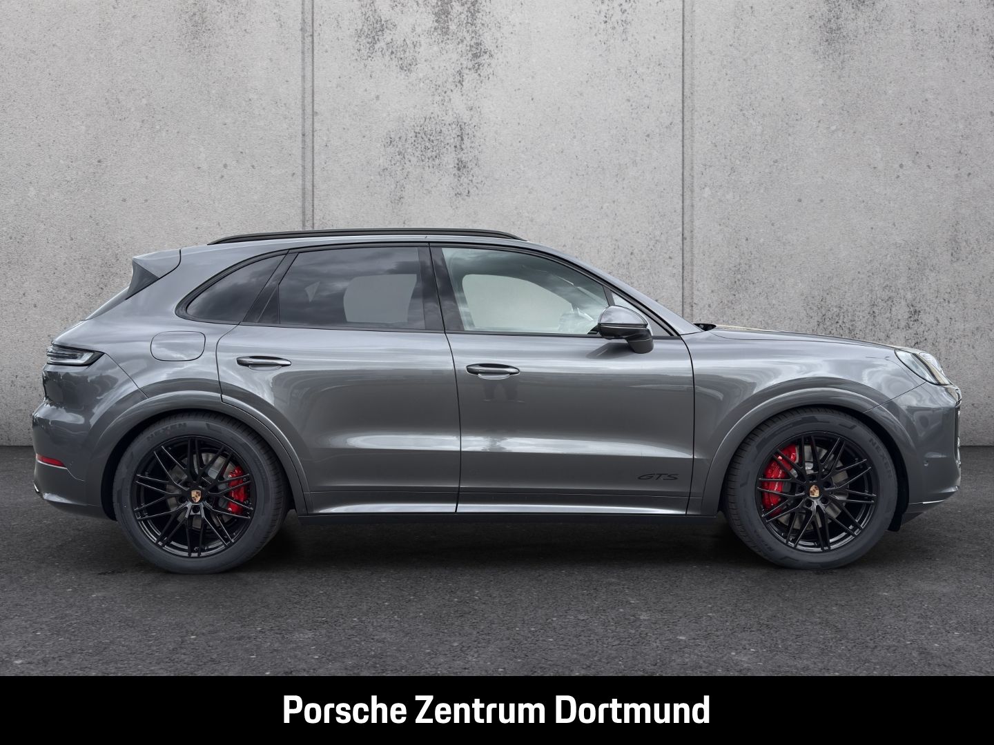 Porsche Cayenne GTS Hinterachslenkung Head-Up Display