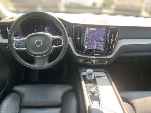 Volvo XC60 B4 AWD Inscription Abstandstempomat AHK Goo