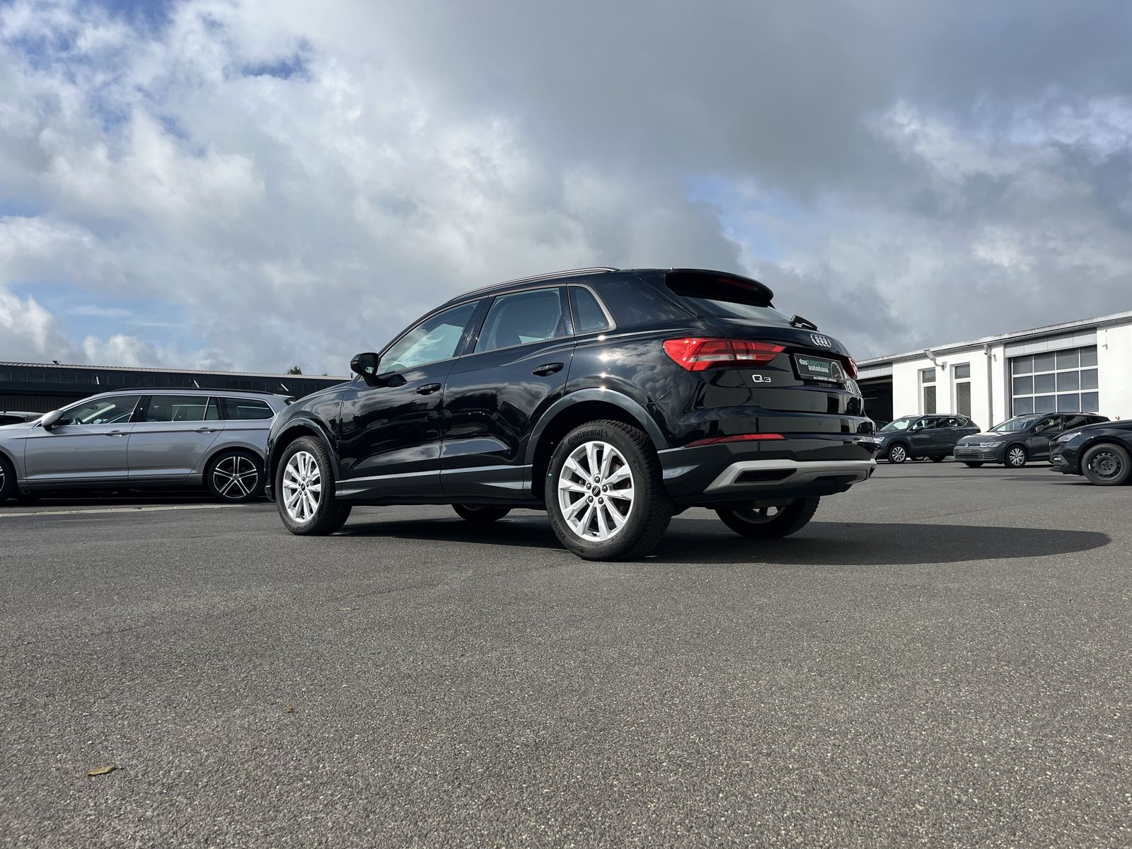 Audi Q3 35 2.0 TDI quattro S tronic - Samsaru's Car Outlet